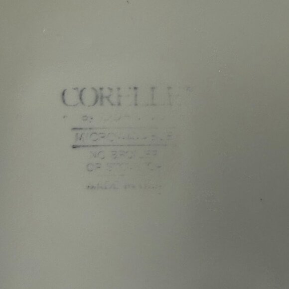 Corelle “Romance” Calla Lily Lunch Plates – Set of 2 – 8.5” Cream Light Blue - Picture 4 of 4